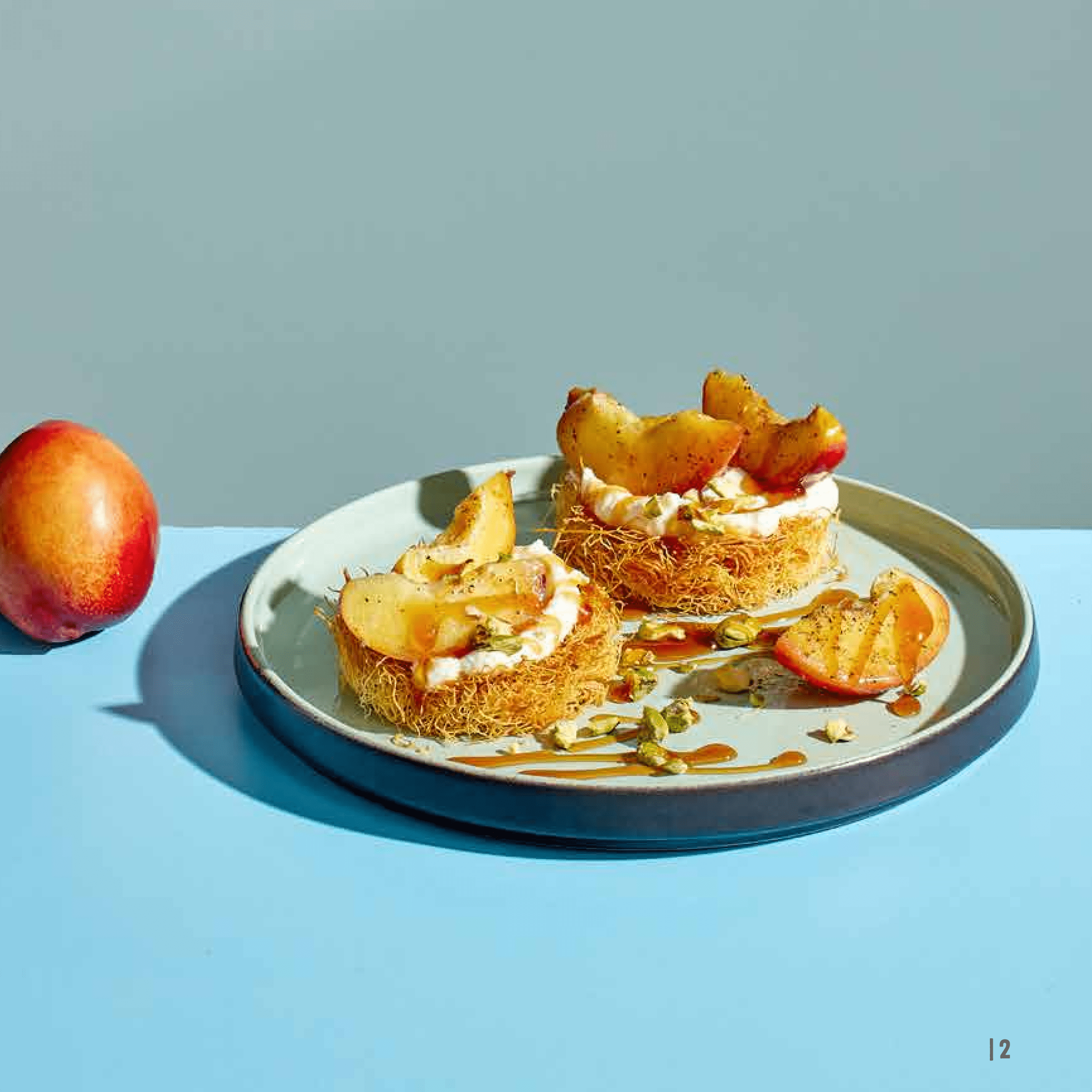 קדאיף נקטרינה צלויה וקרמל מלוח